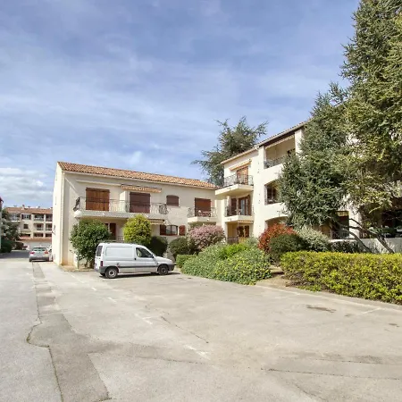 Apartment Le Village-5 By Interhome